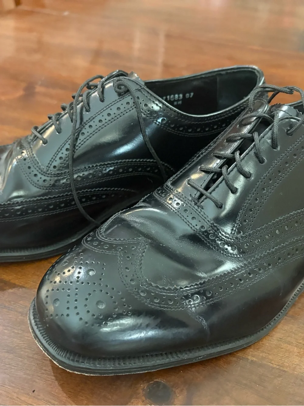 FLORSHEIM Classic Black Men’s Leather Wingtip Dress Shoes